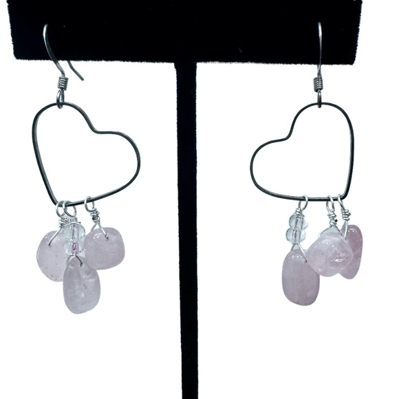 SILVER TONE OPEN HEART WITH ROSE QUARTZ DANGLES EARRINGS - Picture 1 of 7